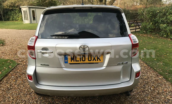 Acheter Occasion Voiture Toyota RAV4 Noir à Anse Etoile, Nord Mahé Acheter Occasion Voiture Toyota RAV4 Noir à Anse Etoile, Nord Mahé