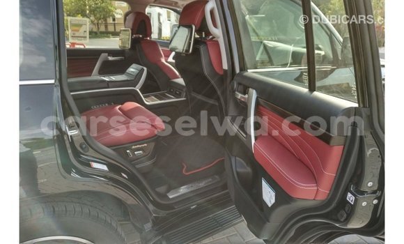 Buy Import Toyota Land Cruiser Black Car in Import - Dubai in East Mahé Buy Import Toyota Land Cruiser Black Car in Import - Dubai in East Mahé