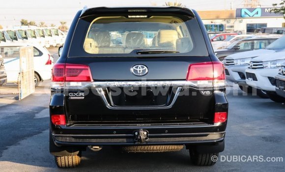 Acheter Import Voiture Toyota Land Cruiser Noir à Import - Dubai, East Mahé Acheter Import Voiture Toyota Land Cruiser Noir à Import - Dubai, East Mahé