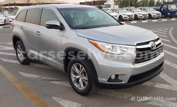 Acheter Import Voiture Toyota Highlander Autre à Import - Dubai, East Mahé Acheter Import Voiture Toyota Highlander Autre à Import - Dubai, East Mahé