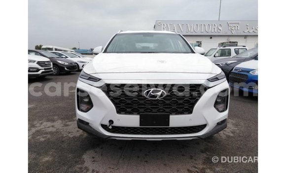 Acheter Import Voiture Hyundai Santa Fe Blanc à Import - Dubai, East Mahé Acheter Import Voiture Hyundai Santa Fe Blanc à Import - Dubai, East Mahé
