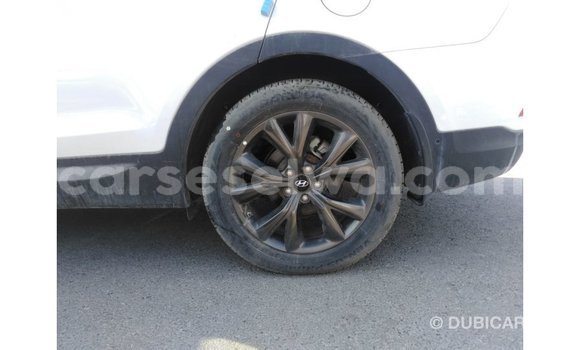 Acheter Import Voiture Hyundai Santa Fe Blanc à Import - Dubai, East Mahé Acheter Import Voiture Hyundai Santa Fe Blanc à Import - Dubai, East Mahé