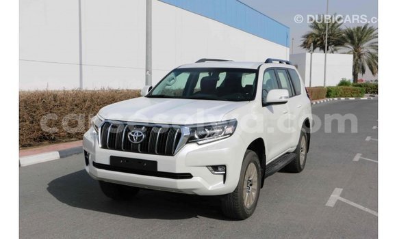 Acheter Import Voiture Toyota Prado Blanc à Import - Dubai, East Mahé Acheter Import Voiture Toyota Prado Blanc à Import - Dubai, East Mahé