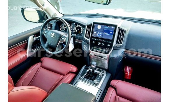 Buy Import Toyota Land Cruiser Black Car in Import - Dubai in East Mahé Buy Import Toyota Land Cruiser Black Car in Import - Dubai in East Mahé