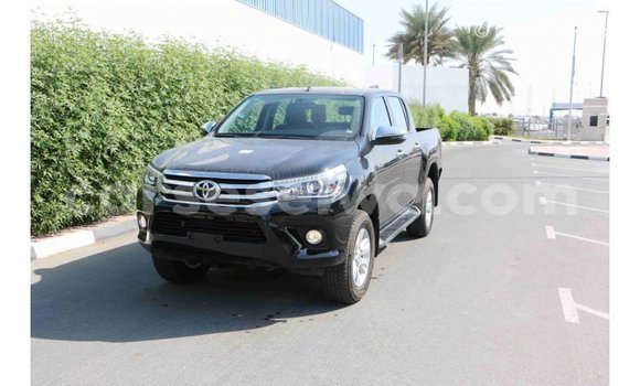Acheter Import Voiture Toyota Hilux Noir à Import - Dubai, East Mahé Acheter Import Voiture Toyota Hilux Noir à Import - Dubai, East Mahé