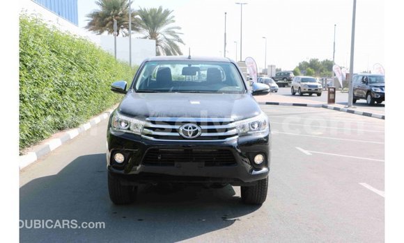 Acheter Import Voiture Toyota Hilux Noir à Import - Dubai, East Mahé Acheter Import Voiture Toyota Hilux Noir à Import - Dubai, East Mahé