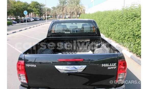 Acheter Import Voiture Toyota Hilux Noir à Import - Dubai, East Mahé Acheter Import Voiture Toyota Hilux Noir à Import - Dubai, East Mahé