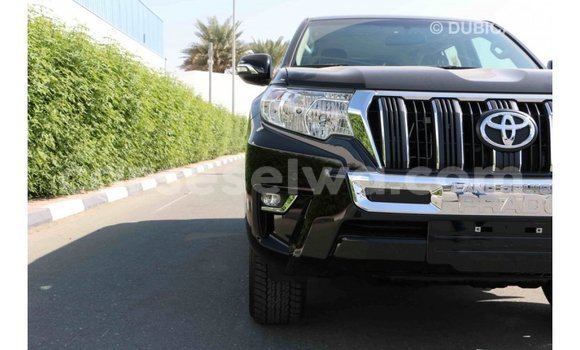 Acheter Import Voiture Toyota Prado Blanc à Import - Dubai, East Mahé Acheter Import Voiture Toyota Prado Blanc à Import - Dubai, East Mahé