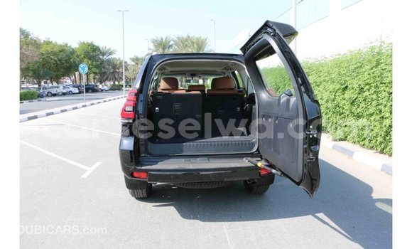 Acheter Import Voiture Toyota Prado Blanc à Import - Dubai, East Mahé Acheter Import Voiture Toyota Prado Blanc à Import - Dubai, East Mahé