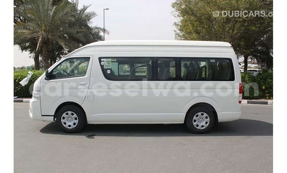 Acheter Import Voiture Toyota Hiace Blanc à Import - Dubai, East Mahé Acheter Import Voiture Toyota Hiace Blanc à Import - Dubai, East Mahé