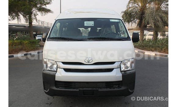 Acheter Import Voiture Toyota Hiace Blanc à Import - Dubai, East Mahé Acheter Import Voiture Toyota Hiace Blanc à Import - Dubai, East Mahé