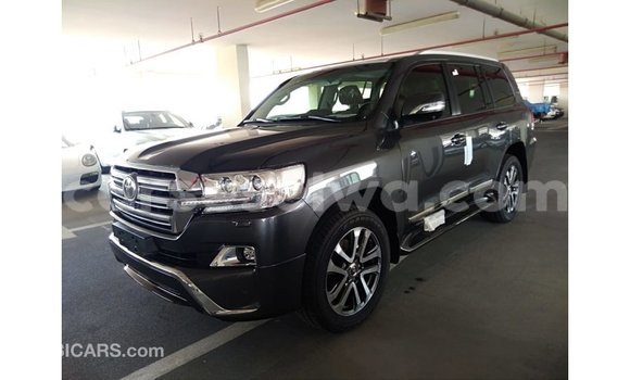 Buy Import Toyota Land Cruiser Other Car in Import - Dubai in East Mahé Buy Import Toyota Land Cruiser Other Car in Import - Dubai in East Mahé