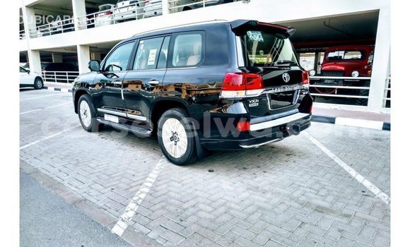 Buy Import Toyota Land Cruiser Black Car in Import - Dubai in East Mahé Buy Import Toyota Land Cruiser Black Car in Import - Dubai in East Mahé