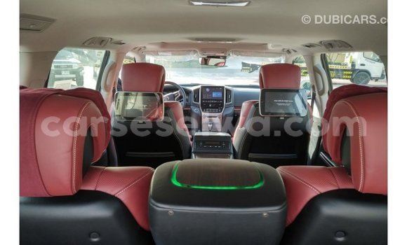Buy Import Toyota Land Cruiser Black Car in Import - Dubai in East Mahé Buy Import Toyota Land Cruiser Black Car in Import - Dubai in East Mahé