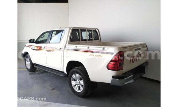 Buy Import Toyota Hilux White Car in Import - Dubai in East Mahé Buy Import Toyota Hilux White Car in Import - Dubai in East Mahé