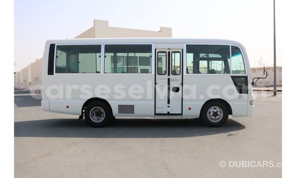 Acheter Import Voiture Nissan 350Z Blanc à Import - Dubai, East Mahé Acheter Import Voiture Nissan 350Z Blanc à Import - Dubai, East Mahé