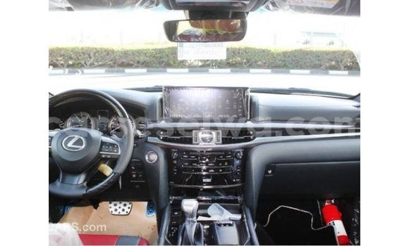 Acheter Import Voiture Lexus LX Blanc à Import - Dubai, East Mahé
