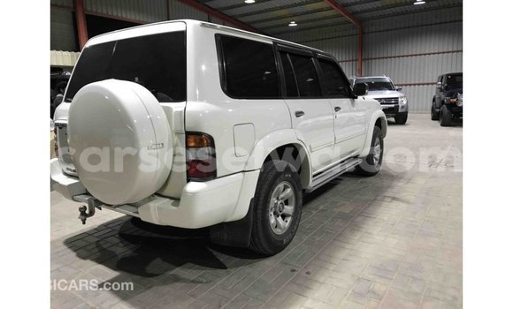 Buy Import Nissan Patrol White Car in Import - Dubai in East Mahé Buy Import Nissan Patrol White Car in Import - Dubai in East Mahé