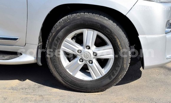 Acheter Import Voiture Toyota Land Cruiser Autre à Import - Dubai, East Mahé Acheter Import Voiture Toyota Land Cruiser Autre à Import - Dubai, East Mahé