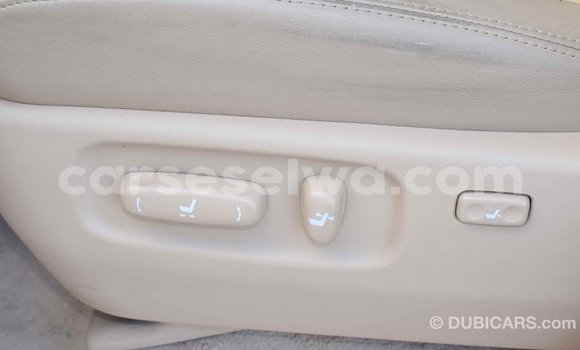 Acheter Import Voiture Toyota Land Cruiser Noir à Import - Dubai, East Mahé Acheter Import Voiture Toyota Land Cruiser Noir à Import - Dubai, East Mahé