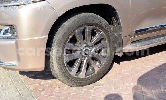 Acheter Import Voiture Toyota Land Cruiser Autre à Import - Dubai, East Mahé Acheter Import Voiture Toyota Land Cruiser Autre à Import - Dubai, East Mahé
