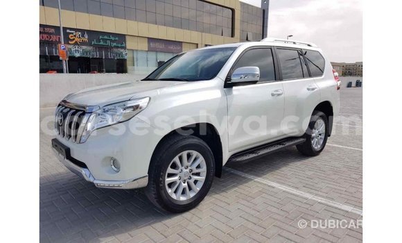 Acheter Import Voiture Toyota Prado Blanc à Import - Dubai, East Mahé Acheter Import Voiture Toyota Prado Blanc à Import - Dubai, East Mahé