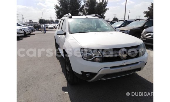 Acheter Import Voiture Renault Duster Blanc à Import - Dubai, East Mahé Acheter Import Voiture Renault Duster Blanc à Import - Dubai, East Mahé