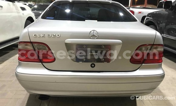Buy Import Mercedes‒Benz 190 (W201) Other Car in Import - Dubai in East Mahé Buy Import Mercedes‒Benz 190 (W201) Other Car in Import - Dubai in East Mahé