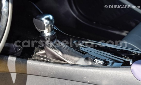 Acheter Import Voiture Toyota C-HR Autre à Import - Dubai, East Mahé Acheter Import Voiture Toyota C-HR Autre à Import - Dubai, East Mahé