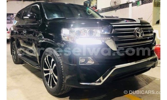 Acheter Import Voiture Toyota Land Cruiser Noir à Import - Dubai, East Mahé Acheter Import Voiture Toyota Land Cruiser Noir à Import - Dubai, East Mahé
