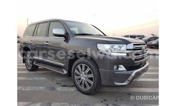 Acheter Import Voiture Toyota Land Cruiser Autre à Import - Dubai, East Mahé Acheter Import Voiture Toyota Land Cruiser Autre à Import - Dubai, East Mahé