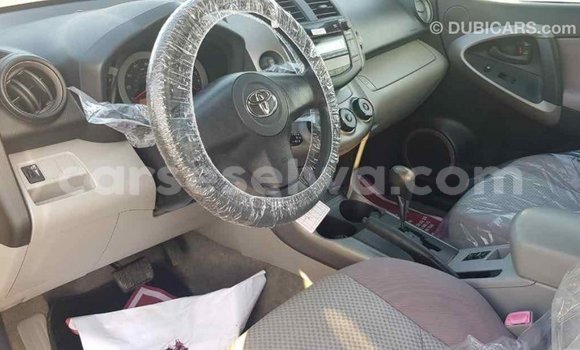 Acheter Import Voiture Toyota RAV4 Autre à Import - Dubai, East Mahé Acheter Import Voiture Toyota RAV4 Autre à Import - Dubai, East Mahé
