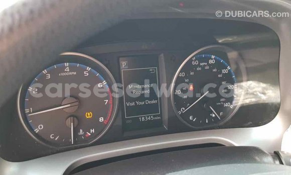 Acheter Import Voiture Toyota RAV4 Autre à Import - Dubai, East Mahé Acheter Import Voiture Toyota RAV4 Autre à Import - Dubai, East Mahé