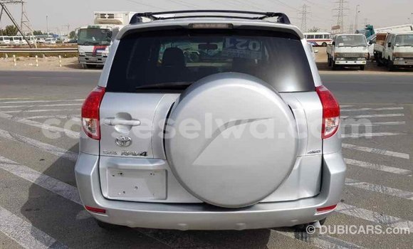 Acheter Import Voiture Toyota RAV4 Autre à Import - Dubai, East Mahé Acheter Import Voiture Toyota RAV4 Autre à Import - Dubai, East Mahé