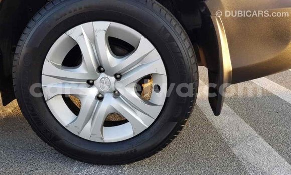 Acheter Import Voiture Toyota RAV4 Rouge à Import - Dubai, East Mahé Acheter Import Voiture Toyota RAV4 Rouge à Import - Dubai, East Mahé