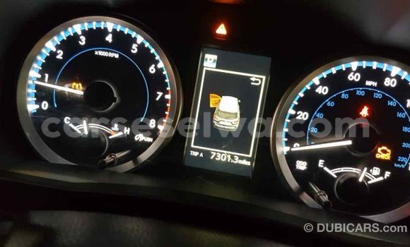 Acheter Import Voiture Toyota Highlander Blanc à Import - Dubai, East Mahé Acheter Import Voiture Toyota Highlander Blanc à Import - Dubai, East Mahé