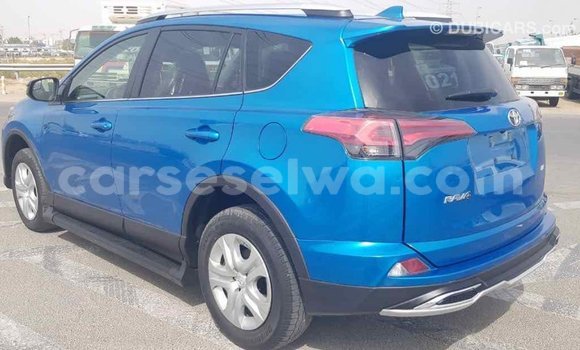 Acheter Import Voiture Toyota RAV4 Bleu à Import - Dubai, East Mahé Acheter Import Voiture Toyota RAV4 Bleu à Import - Dubai, East Mahé