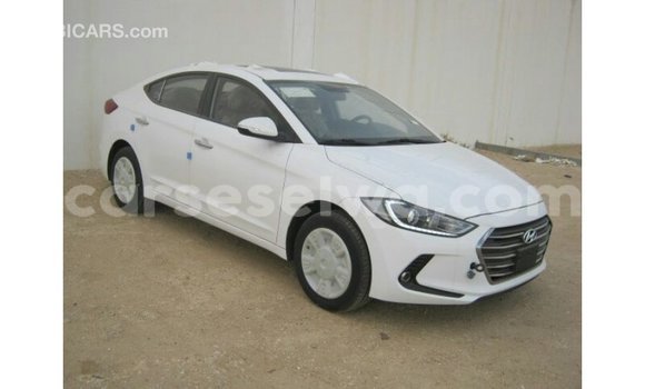 Acheter Import Voiture Hyundai Elantra Blanc à Import - Dubai, East Mahé Acheter Import Voiture Hyundai Elantra Blanc à Import - Dubai, East Mahé