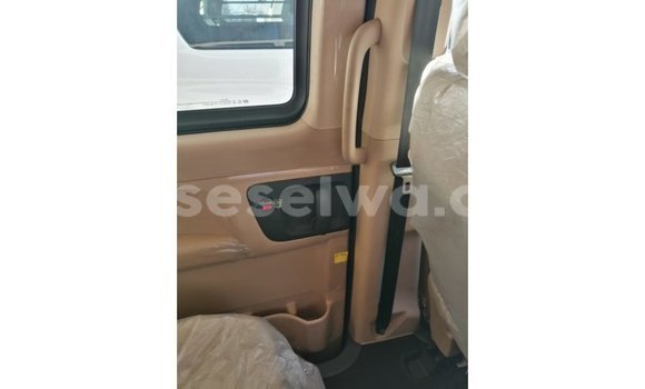 Acheter Import Utilitaire Hyundai Chorus Blanc à Import - Dubai, East Mahé Acheter Import Utilitaire Hyundai Chorus Blanc à Import - Dubai, East Mahé