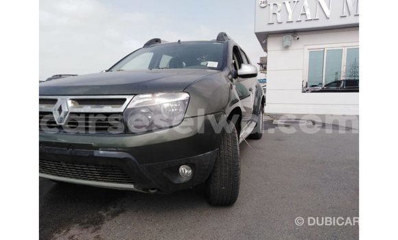 Acheter Import Voiture Renault Duster Vert à Import - Dubai, East Mahé Acheter Import Voiture Renault Duster Vert à Import - Dubai, East Mahé