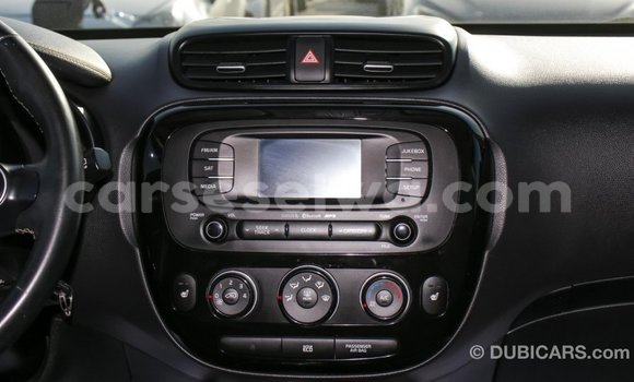 Acheter Import Voiture Kia Soul Bleu à Import - Dubai, East Mahé Acheter Import Voiture Kia Soul Bleu à Import - Dubai, East Mahé