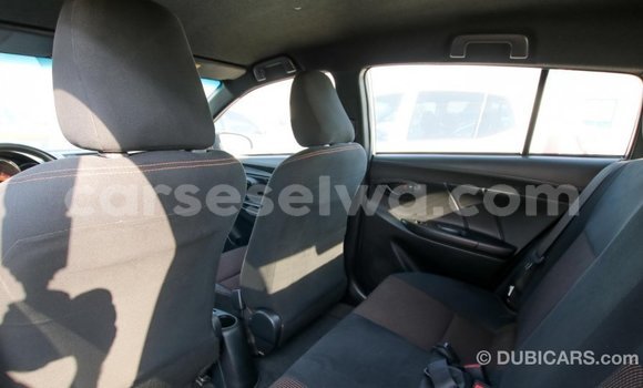 Acheter Import Voiture Toyota Yaris Blanc à Import - Dubai, East Mahé Acheter Import Voiture Toyota Yaris Blanc à Import - Dubai, East Mahé
