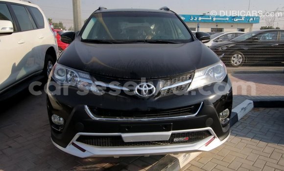 Acheter Import Voiture Toyota RAV4 Noir à Import - Dubai, East Mahé Acheter Import Voiture Toyota RAV4 Noir à Import - Dubai, East Mahé