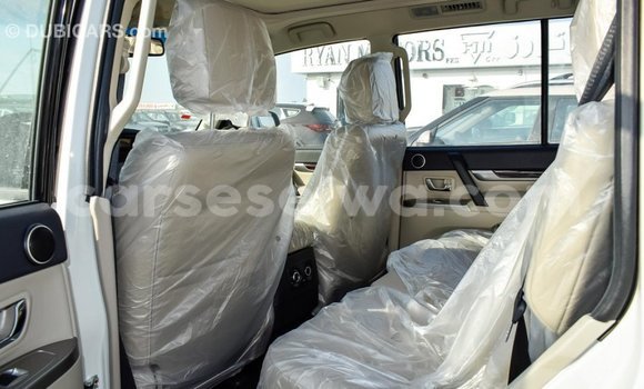 Buy Import Mitsubishi Pajero White Car in Import - Dubai in East Mahé Buy Import Mitsubishi Pajero White Car in Import - Dubai in East Mahé