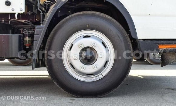 Buy Import Mitsubishi Carisma White Car in Import - Dubai in East Mahé Buy Import Mitsubishi Carisma White Car in Import - Dubai in East Mahé