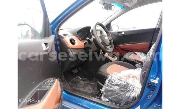 Buy Import Hyundai i10 Blue Car in Import - Dubai in East Mahé Buy Import Hyundai i10 Blue Car in Import - Dubai in East Mahé