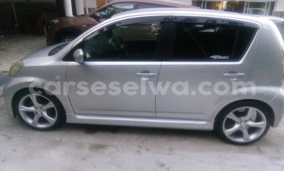 Acheter Occasion Voiture Daihatsu Sirion Gris à Beau Vallon, Nord Mahé Acheter Occasion Voiture Daihatsu Sirion Gris à Beau Vallon, Nord Mahé