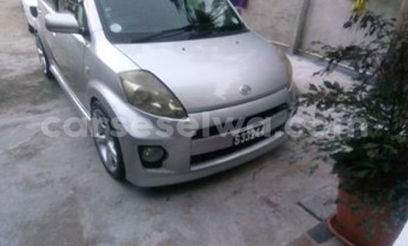 Acheter Occasion Voiture Daihatsu Sirion Gris à Beau Vallon, Nord Mahé Acheter Occasion Voiture Daihatsu Sirion Gris à Beau Vallon, Nord Mahé