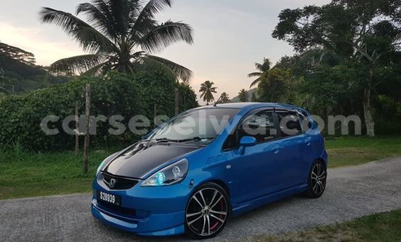 Acheter Occasion Voiture Honda Jazz Bleu à Beau Vallon, Nord Mahé Acheter Occasion Voiture Honda Jazz Bleu à Beau Vallon, Nord Mahé