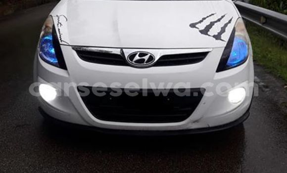 Acheter Occasion Voiture Hyundai i20 Blanc à Baie Lazare, South Mahé Acheter Occasion Voiture Hyundai i20 Blanc à Baie Lazare, South Mahé